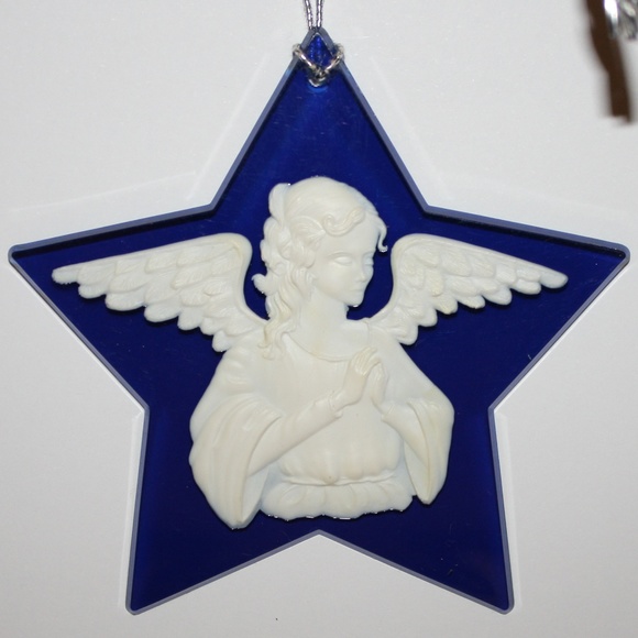 The Halls 1981 Christmas Card Ornament, Plastic - Picture 1 of 2